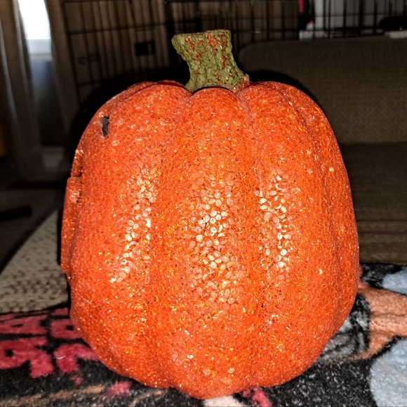 Battery Operated Jelly Material Jack O Lantern - Picture 3 of 6